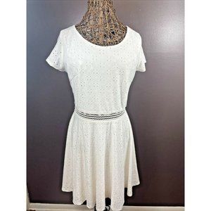 My Michelle White Lined Dress Size 13 Short Sleeves Back Zip Closure Scoop Neck